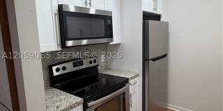 750 SW 133rd Ter Gallery 5