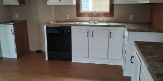 Fully Refurbished- 3 Bedroom 2 Bath Mobile Home Sitting on Aprox 1/2 Acre- Granbury- 76049 Gallery 1
