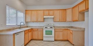 14584 W WATSON Lane Gallery 11
