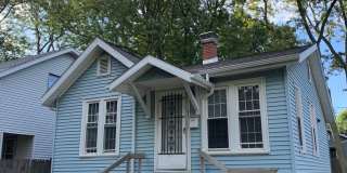 2-bed home across from Glenn Park! Gallery 1