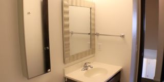 423 5th Street Gallery 13