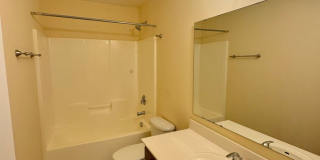 4BR/3BA Home in Winding Walk Gallery 49
