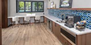 The Carlyle Gallery 6