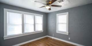 Beautiful 2 Bed 1 bath Home in OKC! Gallery 7