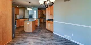 Beautifully updated 4 bedroom home in Southbridge, Waunakee Gallery 25