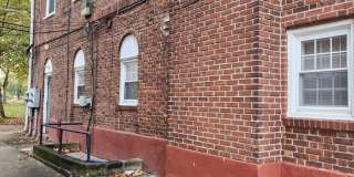 2979 YORKSHIP Square Gallery 5