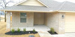 1025 Creek Side Dr Gallery 2