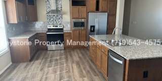 Upscale, Modern 4 Bedroom/2 Bathroom/2 Car Garage Home, PW $2350/$2350 Gallery 9