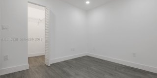 8085 NW 8th St Gallery 22