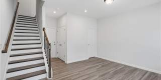 1422 Creekside Circle Gallery 4