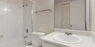 Westwood Apartments Gallery 28