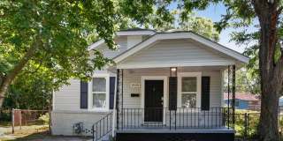 Large 4BR/2BA Home Walking Distance to Daffin Park Gallery 1