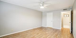 6106 VANCE JACKSON RD Gallery 27