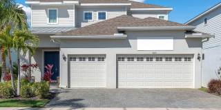 4 Bedroom 3.5 Bath Waterfront Pool Home in Gated Community Gallery 1