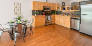Beautiful 1 Bed 1 Bath in Denny Triangle Gallery 9