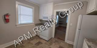 Updated two bedroom house Gallery 1