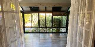 Charming Westside ADU with Private Backyard Gallery 17