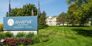 Avana Southview Gallery 58