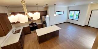 3 Bed 2.5 Bath Townhome! Gallery 5