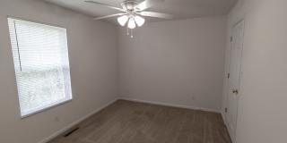 Three bedrooms and 2 baths Gallery 10