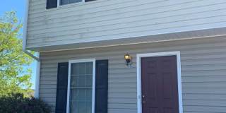 3 Bedroom 2.5 Bath Townhouse Gallery 1