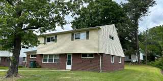 Spacious 4BR + Bonus Room – Available May 10! Regency Area! Gallery 3