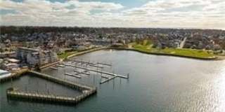 31 Coddinton Wharf Gallery 36