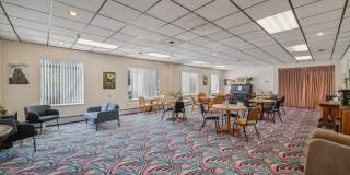 Park Glenview Apartments- Boutique Senior Living Gallery 16