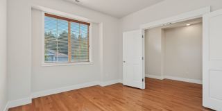 4BR, 2.5 Bath + Loft DuPont Home Gallery 6