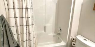 New 4 Bedroom Home in Bullhead City! AVAILABLE FURNISHED OR UNFURNISHED! Gallery 21