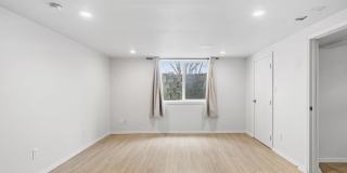 Comfortable Living in a Convenient Location – Charming 3BR 1BA Home at 2403 W Everett Gallery 23