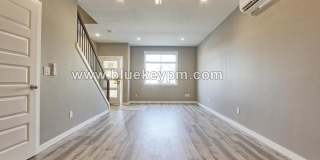 2 Primary Bedrooms and 2.5 Bathrooms Uptown Vancouver Gallery 1