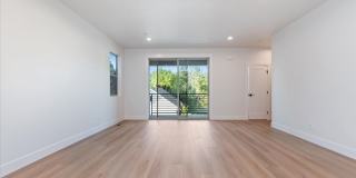 BRAND NEW 3 bed 3.5 bath townhouse Gallery 6