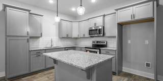 650 Ladd Avenue Gallery 15