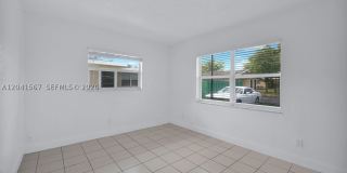 632 SW Kathy Ct Gallery 25