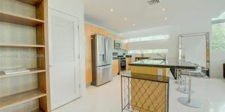 1577 Bay Rd Gallery 8