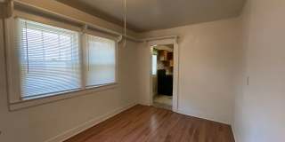 1238 E Page St | Springfield, MO 65804 COLLEGE PRE-LEASING – Close to MSU – Secure It Now Gallery 6