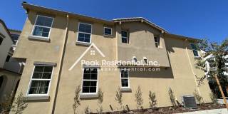 Newer 3bd/2.5ba North Natomas Townhouse with 2 Car Garage! Gallery 4