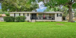 935 VANDERHOEVEN DR Gallery 1