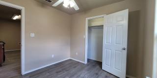 FOR LEASE -GEOURGOUS  3/2/1 WITH LARGE YARD IN SOUTH LUBBOCK Gallery 10