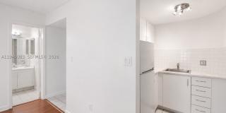 1650 NE 115th St Gallery 7