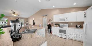 3205 38th St W Gallery 12