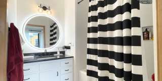 Luxury Condo Living in the Heart of Excelsior & Grand - Underground parking -Available NOW! Gallery 11