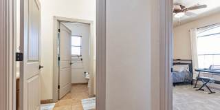 4 Bedroom Home with Solar Panels: MOVE-IN SPECIAL Gallery 30