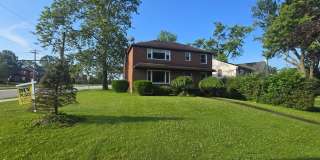 3982 Meadowbrook - up Gallery 2