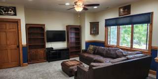 Fully Furnished Lakefront Home Gallery 21