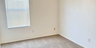 4 Bedroom 3 Bathroom Home in Surprise! Has Loft & Additional Office/Den! Gallery 38