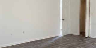 2074 DODGE STREET Gallery 10