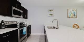 11320 NW 35th Ct Gallery 5