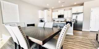 Beautiful and Spacious 4 Bedroom Home / New Construction! Gallery 10